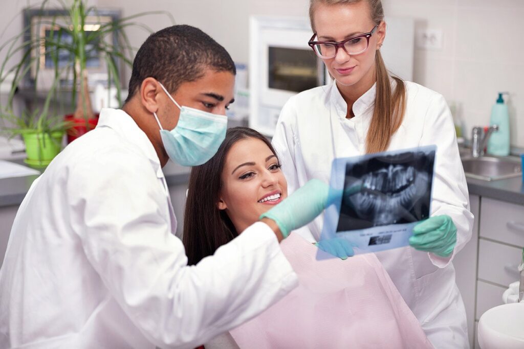 Wisdom tooth extraction in Noida – painless dental care