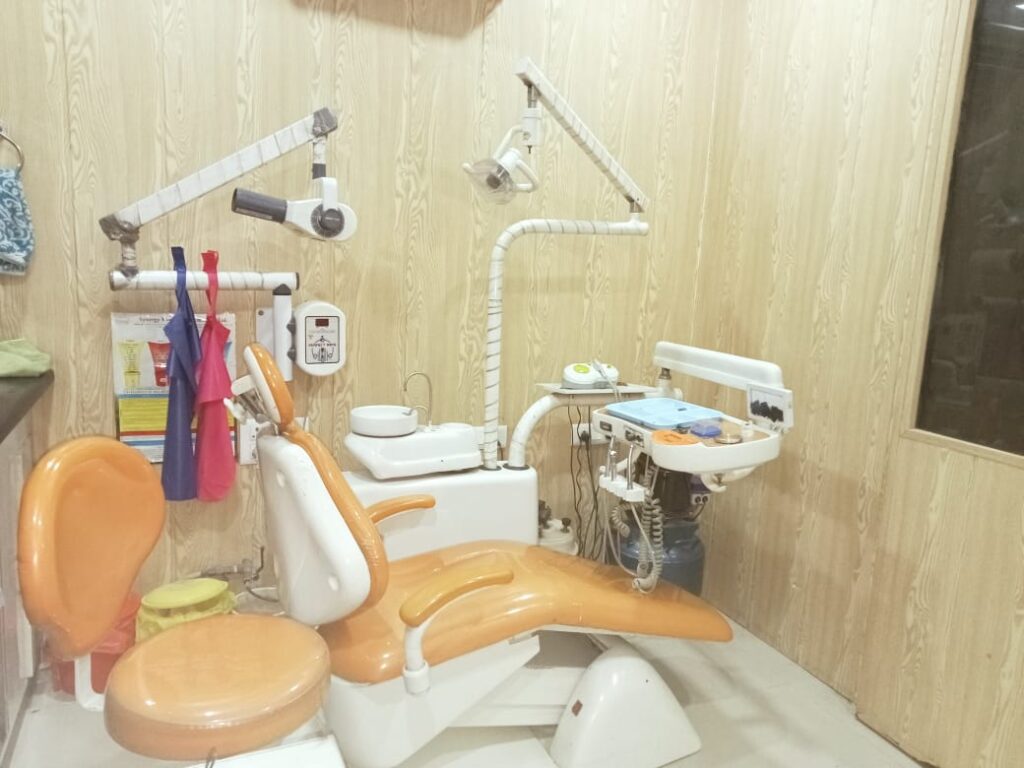 Best Dentist near me in noida-Family Dental Clinic
