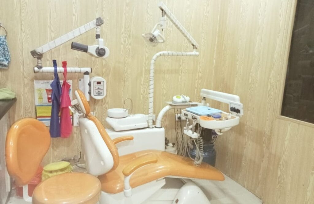 Family Dental Clinic Sector 70 Noida